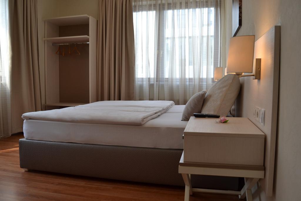 Hotel Centro Stuttgart Extérieur photo