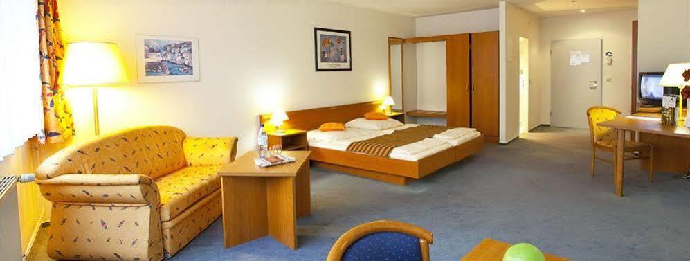Hotel Centro Stuttgart Extérieur photo